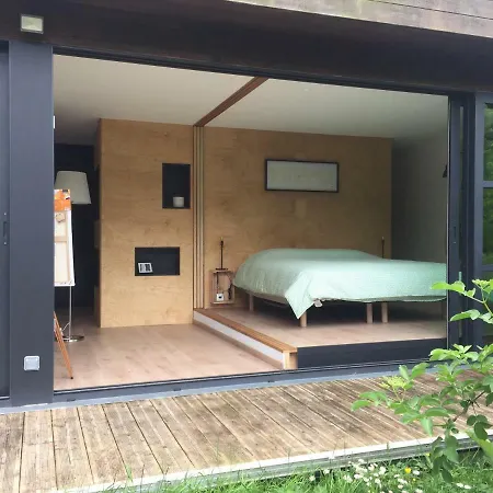 La Tete Dans Les Etoiles ブシュプ